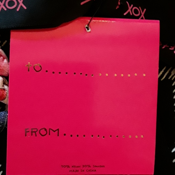 Betsey Johnson Flannel PJ Gift Set, NWT - Picture 4 of 4